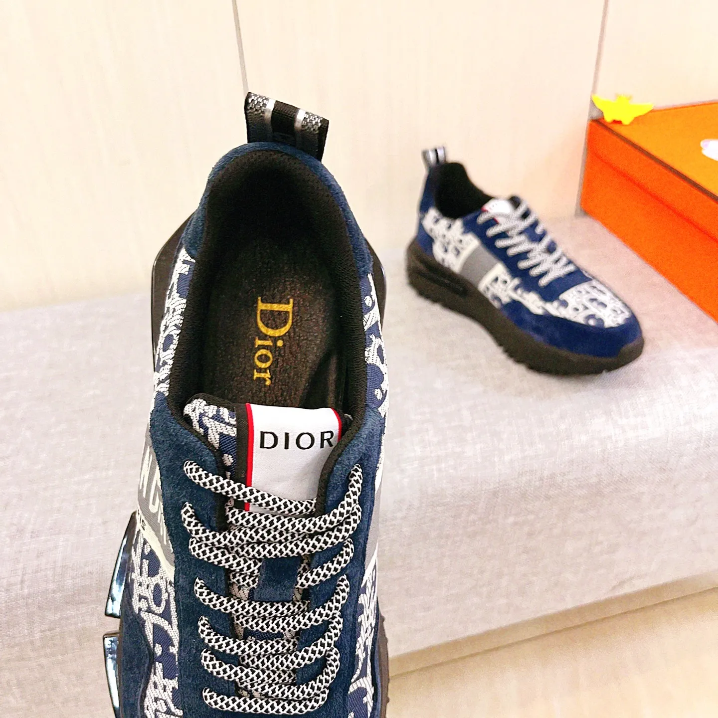Men's shoes 💰 460 men's shoes 💰【 Dior 】🔥 High-end men's shoes brand official website 1:1 latest masterpiece: the upper is made of frosted cowhide imported from Italy with a comfortable and breathable lining ➕ Made of the original non-slip and wear-resistant outsole 🔥, making walking more convenient and comfortable! An exclusive new model, a stunning work, a beautiful 1:1 replica [color] compared to the official quality! Create a fashionable personality to set off your uniqueness! A must-have for trendy men! Classic 🔥Size: 38-44 Color: 🔥 2⃣️colors available🔥.